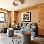 شاليه Serviced Luxury Evi, Ski-in Ski-out كابرون