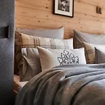 Serviced Luxury Evi, Ski-in Ski-out شاليه