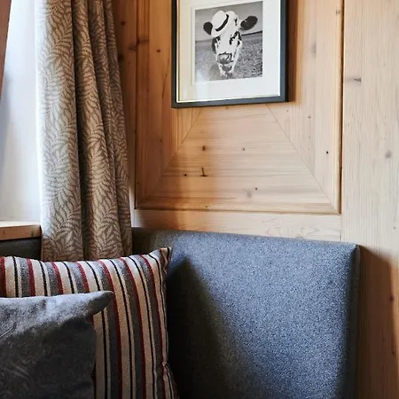 Serviced Luxury Evi, Ski-in Ski-out Капрун