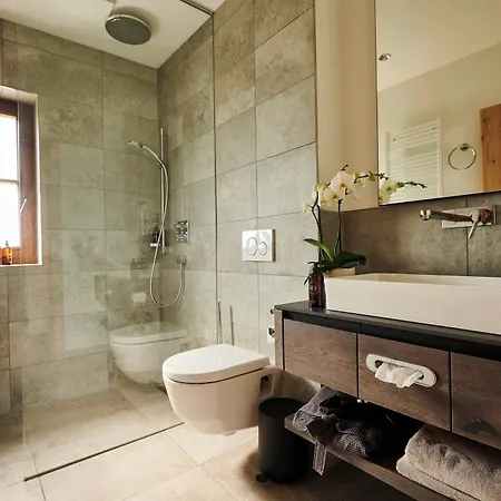 Horská chata Serviced Luxury Evi, Ski-in Ski-out *