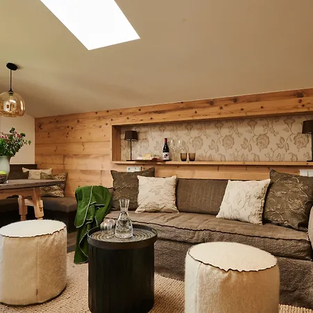 בקתה Serviced Luxury Evi, Ski-in Ski-out *