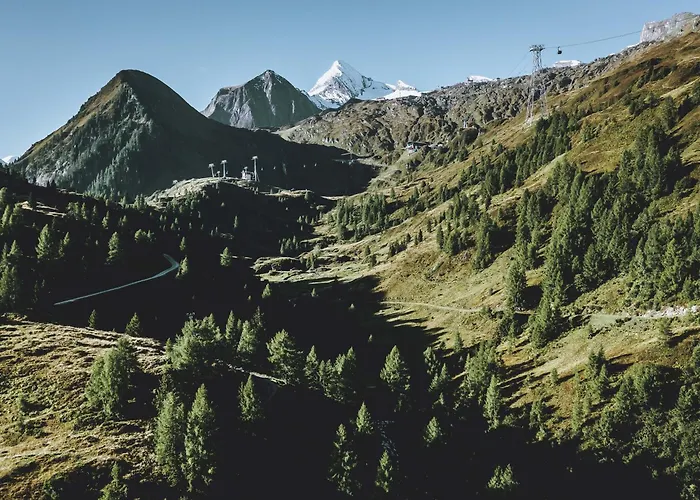 Serviced Luxury Evi, Ski-in Ski-out * Капрун